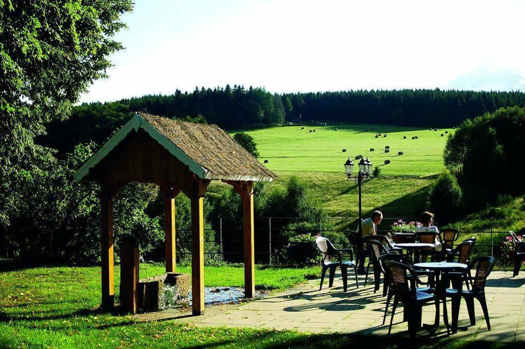 Hotel Restaurant Le Velleda Grandfontaine  Exteriör bild